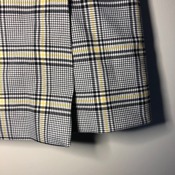 H&M Plaid Buttoned Skirt - Picture 3 of 5